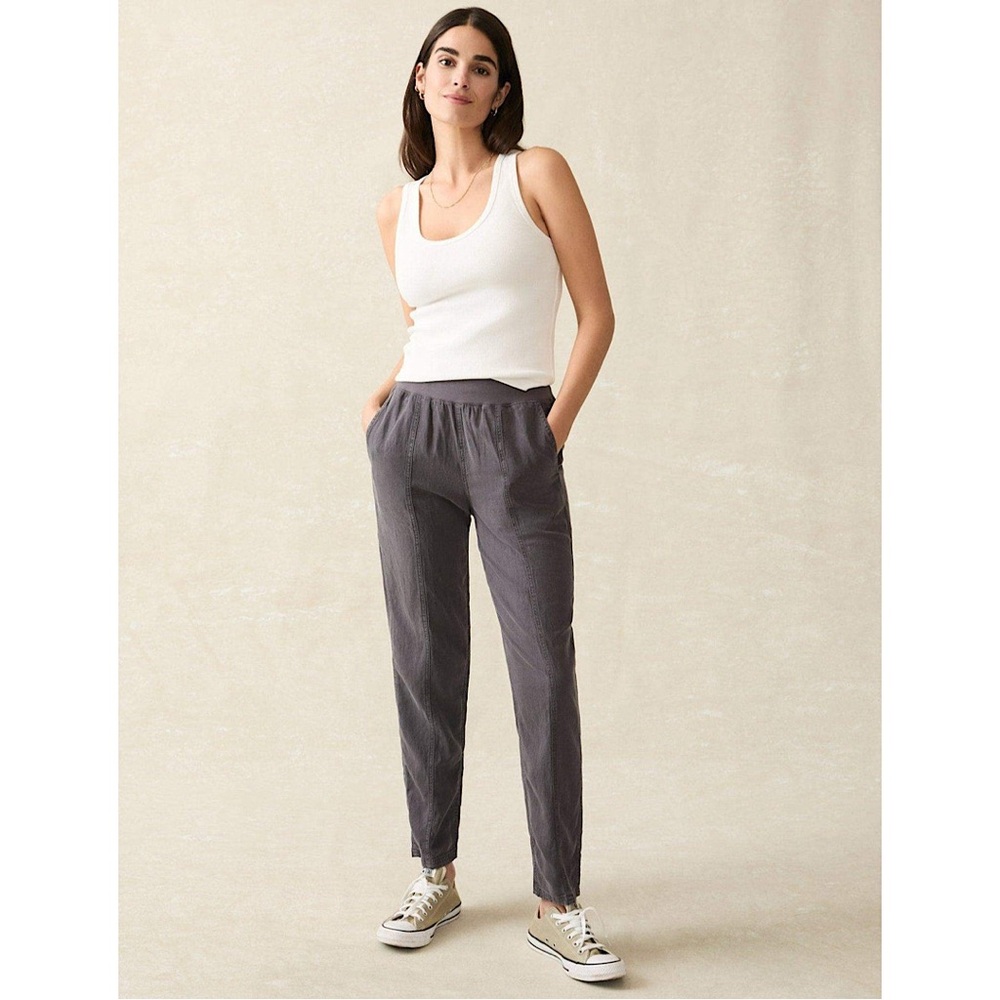 Faherty Arlie Pant in Faded Black